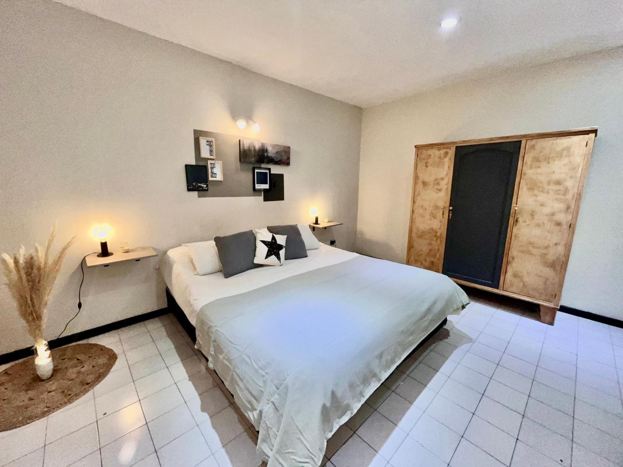 Departamento Espana A 3 Cuadras Plaza Independencia Mendoza Eksteriør bilde